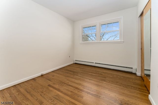 123 Lilac Dr, Clinton Twp., NJ 08801
