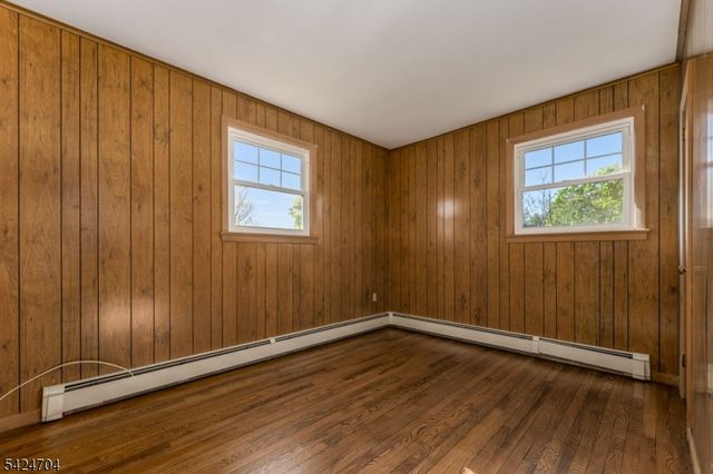123 Lilac Dr, Clinton Twp., NJ 08801