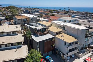 472 Rosecrans Avenue, Manhattan Beach, CA 90266