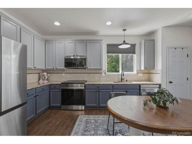 24669 E Wyoming Cir, Aurora, CO 80018