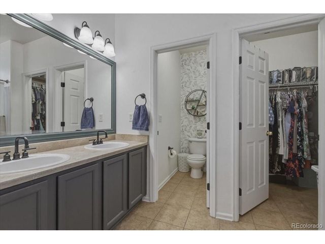 24669 E Wyoming Cir, Aurora, CO 80018