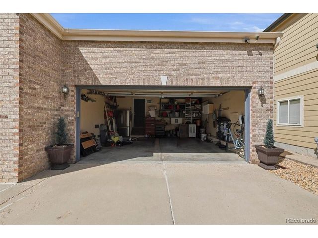 24669 E Wyoming Cir, Aurora, CO 80018