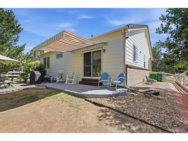 24669 E Wyoming Cir, Aurora, CO 80018