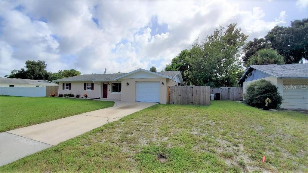 Image 2 of property listing at 2524 JUNIPER DRIVE, Edgewater, FL 32141