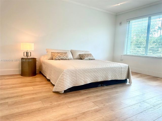 10178 Collins Avenue 205, Bal Harbour, FL 33154