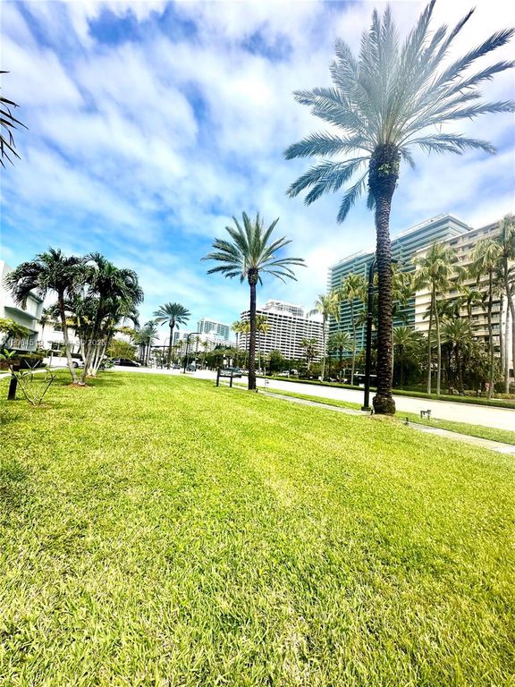 10178 Collins Avenue 205, Bal Harbour, FL 33154