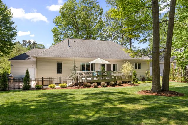 16644 Northwood Trail, Spring Lake, MI 49456