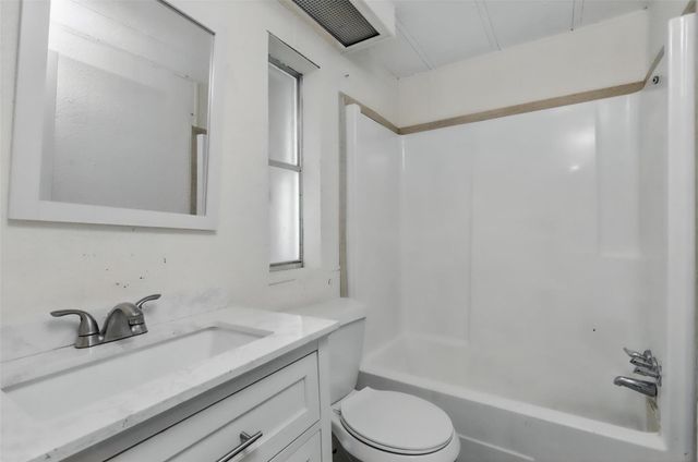 8963 Adams Circle, Cresson, TX 76035