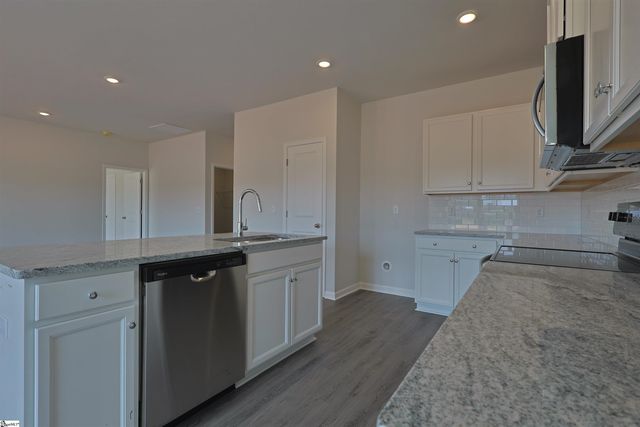 109 White Fields Avenue, Fountain Inn, SC 29644