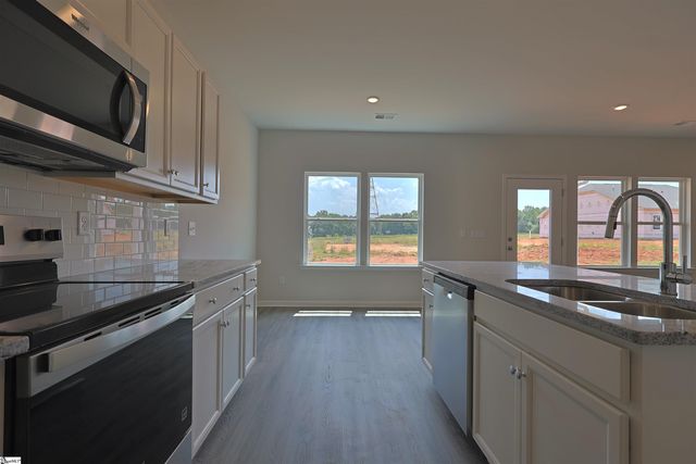 109 White Fields Avenue, Fountain Inn, SC 29644