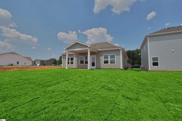 109 White Fields Avenue, Fountain Inn, SC 29644