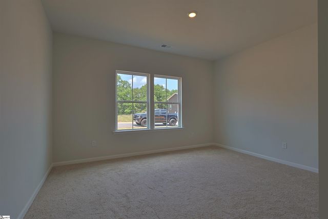 109 White Fields Avenue, Fountain Inn, SC 29644