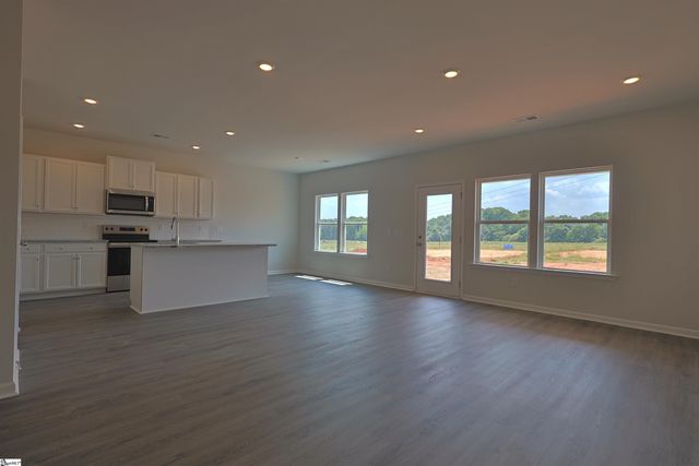 109 White Fields Avenue, Fountain Inn, SC 29644