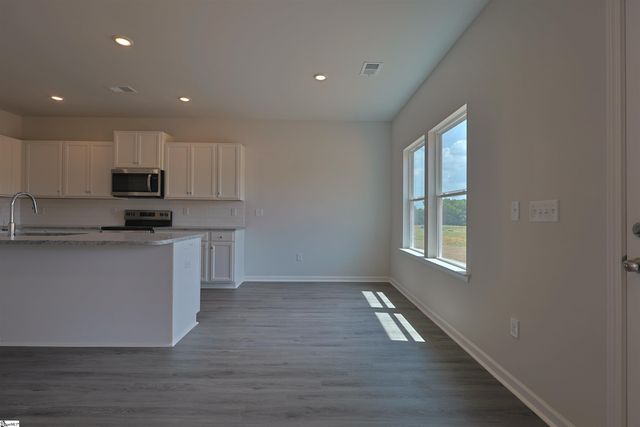 109 White Fields Avenue, Fountain Inn, SC 29644