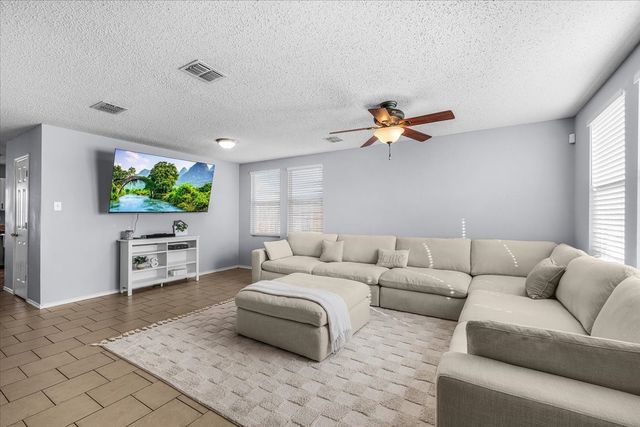 1741 Baxter Springs Drive, Fort Worth, TX 76247