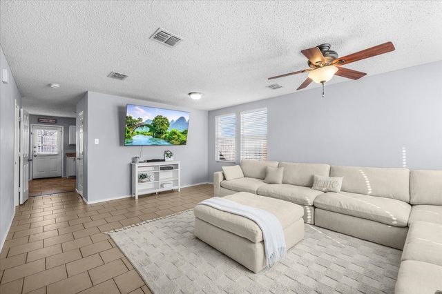 1741 Baxter Springs Drive, Fort Worth, TX 76247