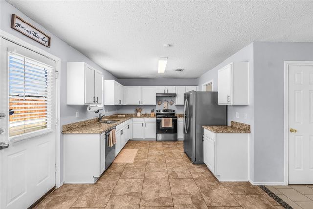 1741 Baxter Springs Drive, Fort Worth, TX 76247