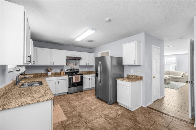 1741 Baxter Springs Drive, Fort Worth, TX 76247