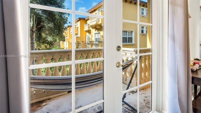 425 NE 69th Circle, Boca Raton, FL 33487