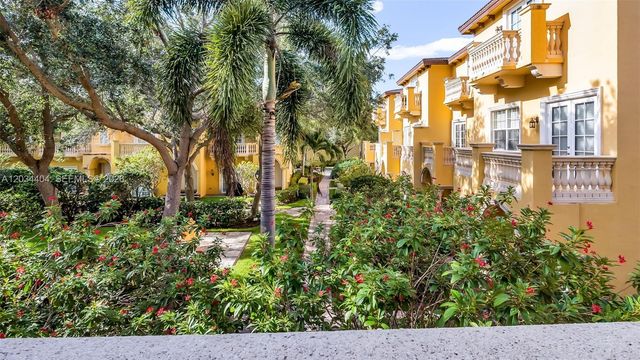 425 NE 69th Circle, Boca Raton, FL 33487