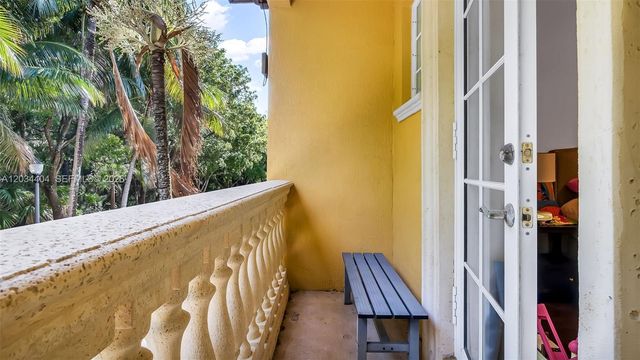 425 NE 69th Circle, Boca Raton, FL 33487