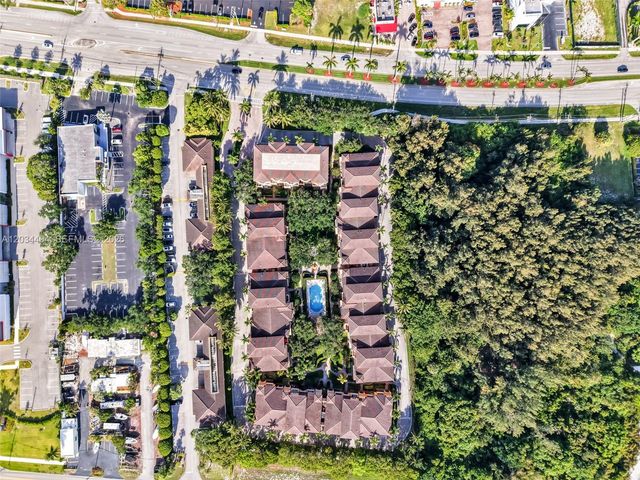 425 NE 69th Circle, Boca Raton, FL 33487