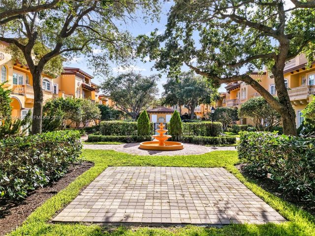 425 NE 69th Circle, Boca Raton, FL 33487
