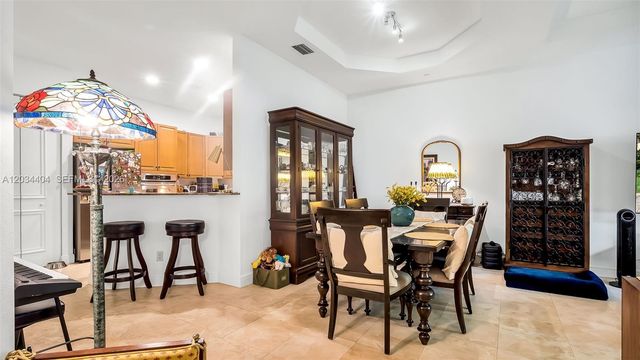 425 NE 69th Circle, Boca Raton, FL 33487
