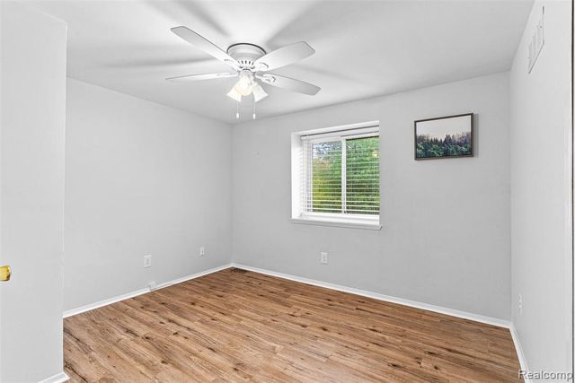 2326 Highsplint Drive, Rochester Hills, MI 48307