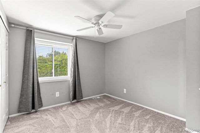2326 Highsplint Drive, Rochester Hills, MI 48307
