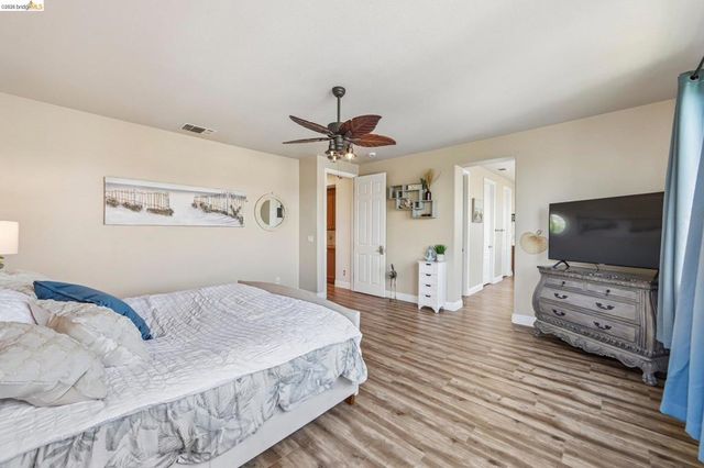 19 Minaret Rd, Oakley, CA 94561