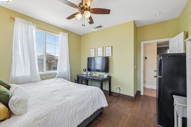 19 Minaret Rd, Oakley, CA 94561