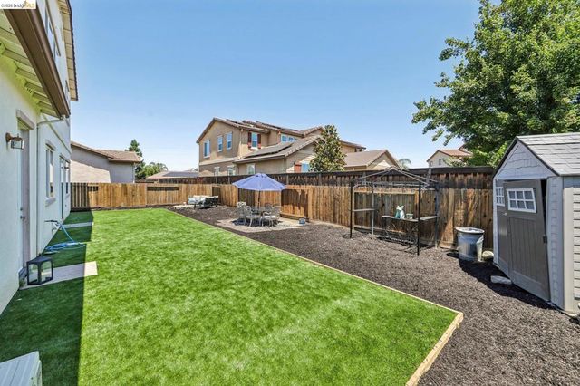 19 Minaret Rd, Oakley, CA 94561