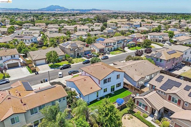 19 Minaret Rd, Oakley, CA 94561
