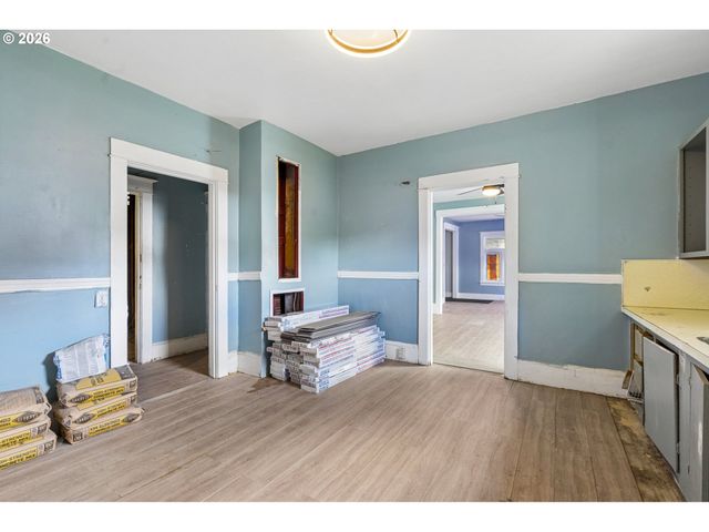 5027 Ne 16TH Ave, Portland, OR 97211