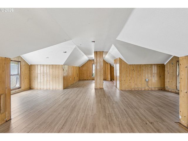 5027 Ne 16TH Ave, Portland, OR 97211
