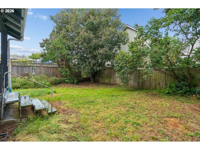 5027 Ne 16TH Ave, Portland, OR 97211