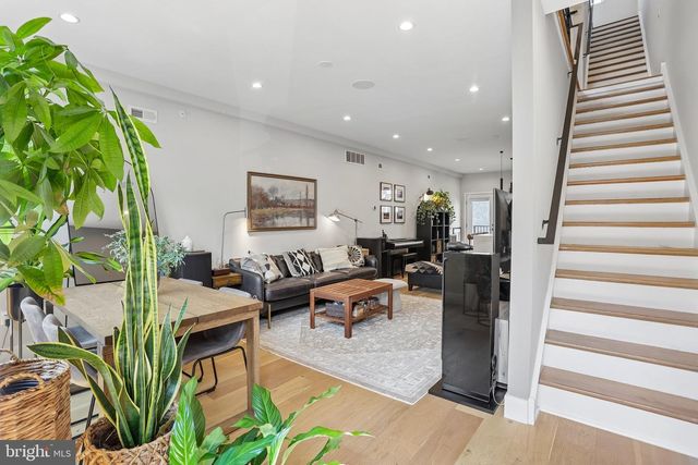 2656 SALMON ST, Philadelphia, PA 19125