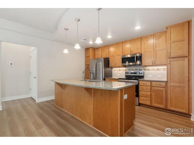 4672 Hahns Peak Dr 204, Loveland, CO 80538