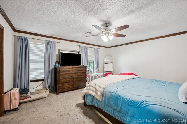 1800 W Hot Springs Street S, Broken Arrow, OK 74011