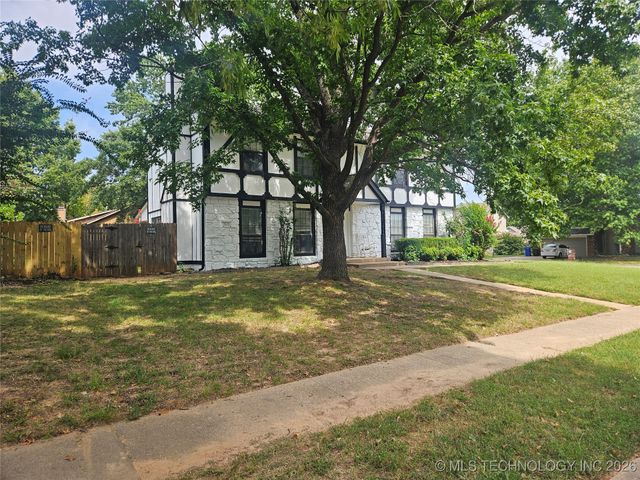 1800 W Hot Springs Street S, Broken Arrow, OK 74011
