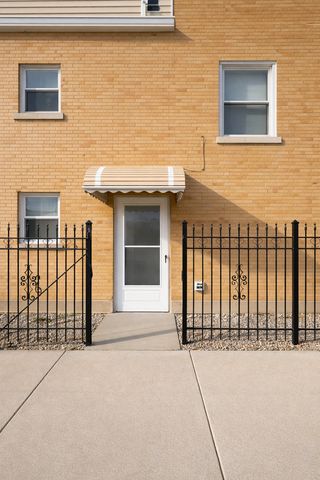 4858 S Springfield Avenue 1W, Chicago, IL 60632