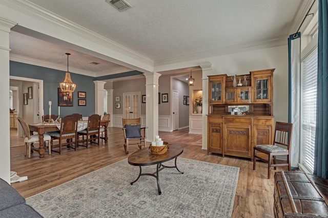 82 E Coldbrook Circle, The Woodlands, TX 77381