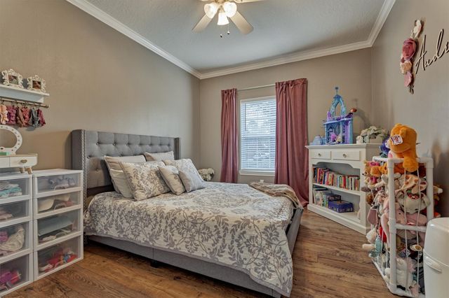 82 E Coldbrook Circle, The Woodlands, TX 77381