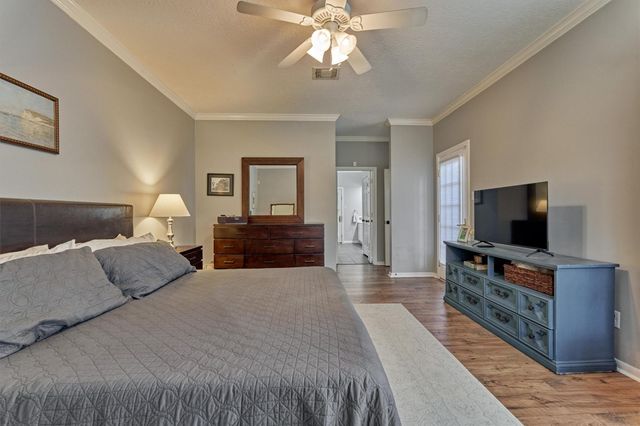 82 E Coldbrook Circle, The Woodlands, TX 77381