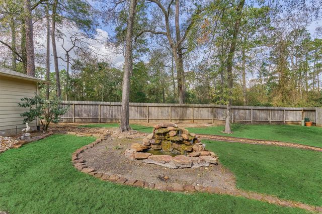82 E Coldbrook Circle, The Woodlands, TX 77381