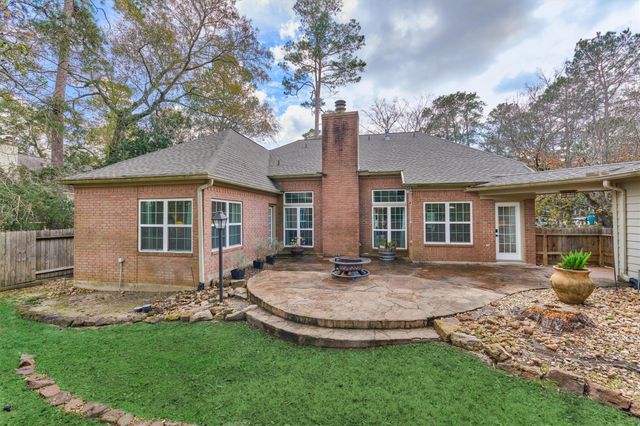 82 E Coldbrook Circle, The Woodlands, TX 77381