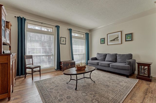 82 E Coldbrook Circle, The Woodlands, TX 77381