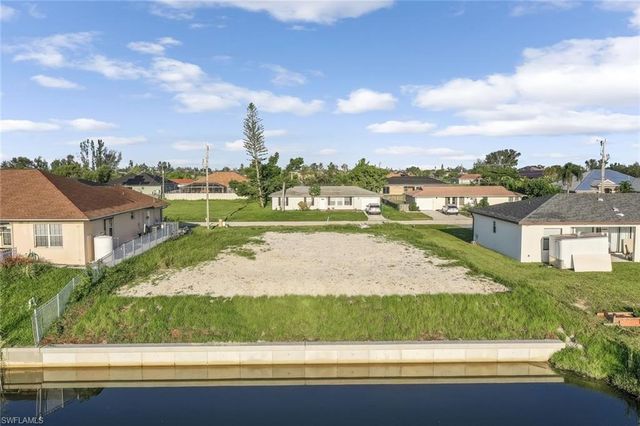 2017 NE 10th PL, Cape Coral, FL 33909