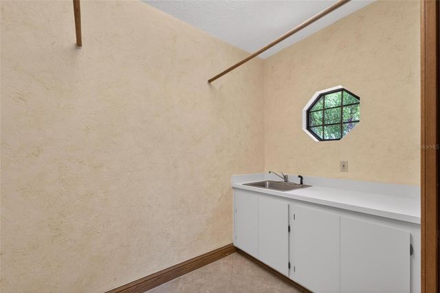 902 RIVER RAPIDS AVENUE, Brandon, FL 33511